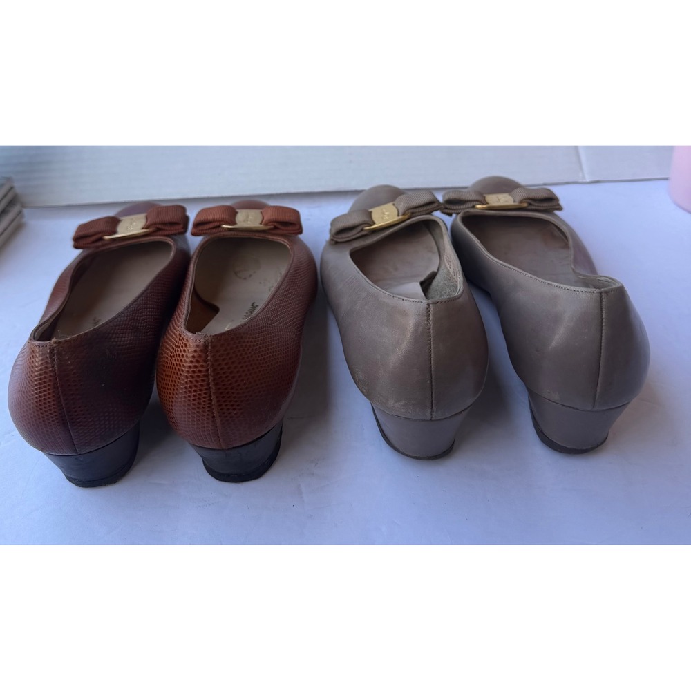 Salvatore Ferragamo Vara Bundle 2 Pairs‎ Brown Taupe Pumps Sz 5 and 6 - Picture 4 of 8